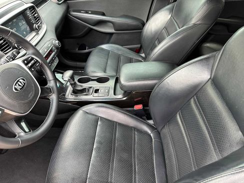 Used 2020 Kia Sorento EX FWD image 8