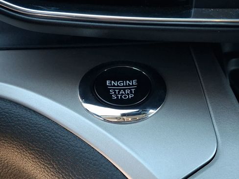 Used 2023 Ford Explorer XLT w/ Equipment Group 202A image 26