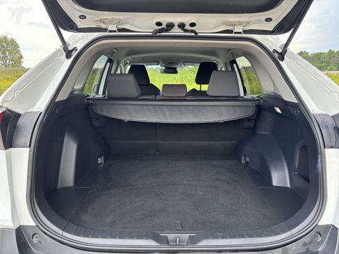Used 2025 Toyota RAV4 XLE AWD/4WD image 14