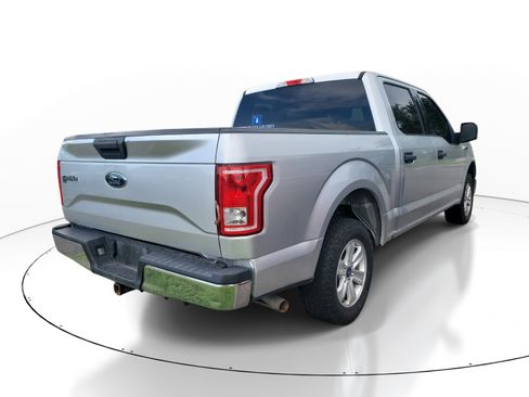 Used 2017 Ford F150 XLT RWD image 4