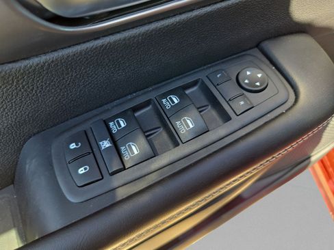 New 2026 Chrysler Pacifica Select w/ S Appearance Package FWD image 40