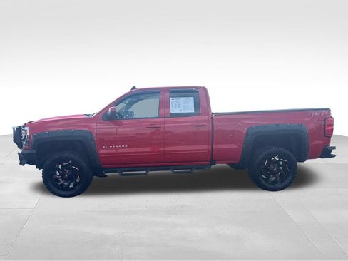 Used 2018 Chevrolet Silverado 1500 LT w/ LT Fleet Plus Package AWD/4WD image 2