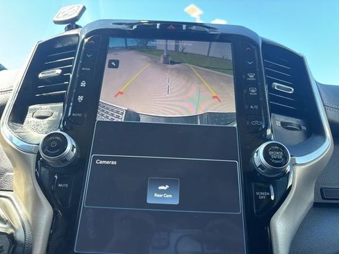 Used 2024 RAM 2500 Laramie image 29