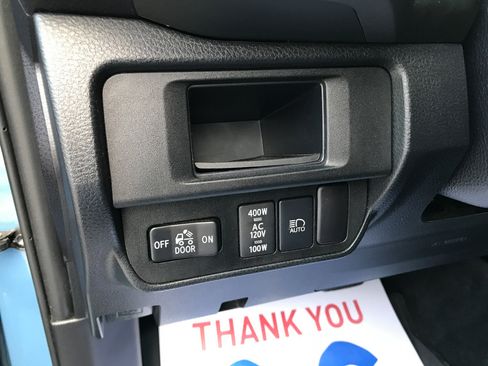 Used 2019 Toyota Tacoma TRD Off-Road image 14