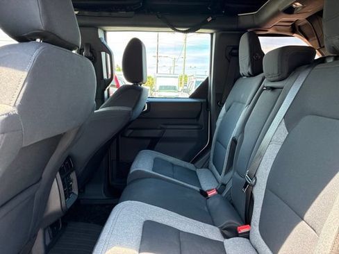 Used 2025 Ford Bronco 4-Door AWD/4WD image 23