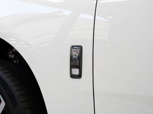 Used 2023 Rolls-Royce Cullinan Black Badge w/ Dark Exterior Package image 57