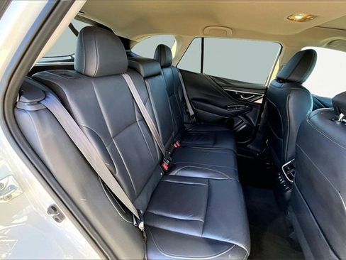 Used 2022 Subaru Outback Limited image 29