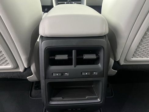 Certified 2024 Porsche Macan 4 Electric image 26