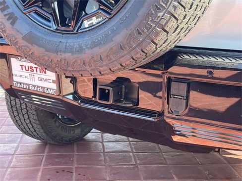 New 2026 GMC Hummer EV SUV image 31