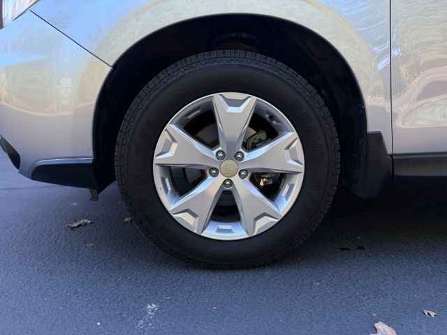 Used 2016 Subaru Forester 2.5i Premium w/ All-Weather Package AWD/4WD image 44