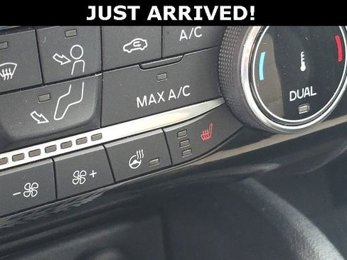 Used 2022 Ford Escape Titanium w/ Titanium Elite Package image 23