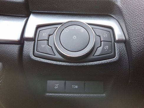 Used 2018 Ford Explorer Sport w/ Equipment Group 401A image 25