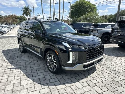 Used 2024 Hyundai Palisade SEL FWD image 16
