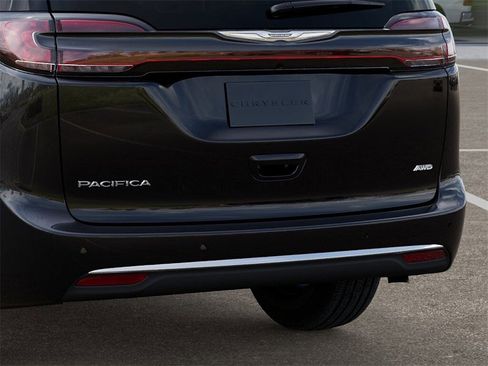 New 2026 Chrysler Pacifica Select image 13