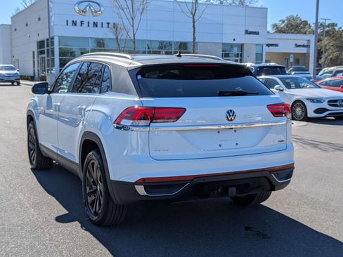 Used 2022 Volkswagen Atlas Cross Sport SE image 5