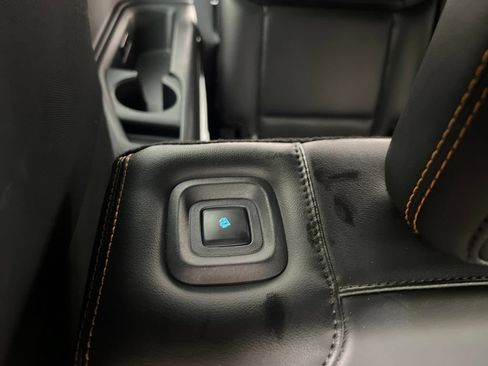 Used 2025 Ford Expedition Tremor AWD/4WD image 25