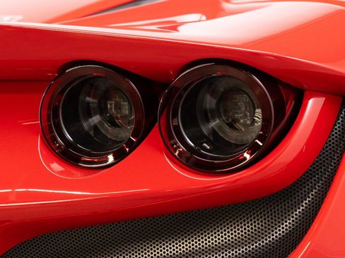 Certified 2022 Ferrari F8 Tributo image 42