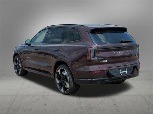 New 2025 Volvo EX90 Plus image 4