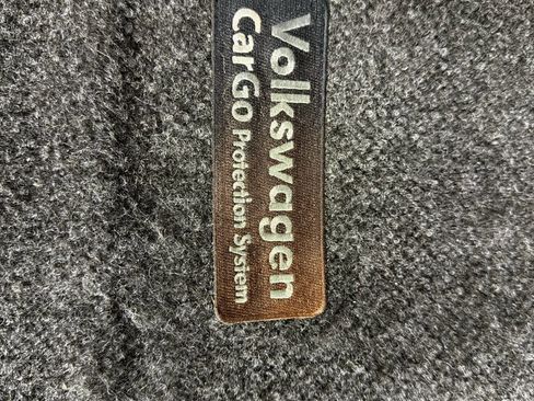 Used 2021 Volkswagen Tiguan S image 6