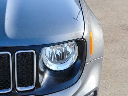 Used 2022 Jeep Renegade Latitude AWD/4WD image 14