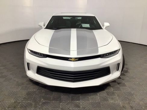 Used 2017 Chevrolet Camaro LT image 4