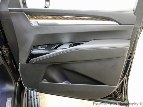 Certified 2025 Cadillac Escalade Sport Platinum image 30