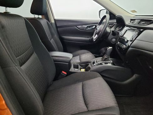 Used 2020 Nissan Rogue SV image 21