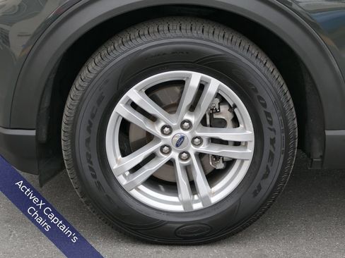 Used 2021 Ford Explorer XLT w/ Equipment Group 202A RWD image 11