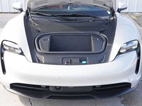 Used 2023 Porsche Taycan 4S w/ Premium Package image 8