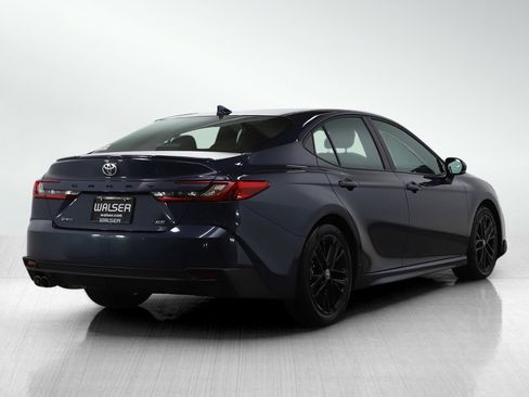 Used 2026 Toyota Camry SE w/ Multimedia Upgrade Package image 5