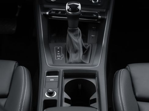 Certified 2025 Audi Q3 2.0T Premium w/ Convenience Package image 16