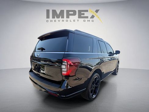 Used 2024 Ford Expedition Limited AWD/4WD image 5