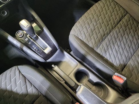 Used 2021 Nissan Kicks S FWD image 26