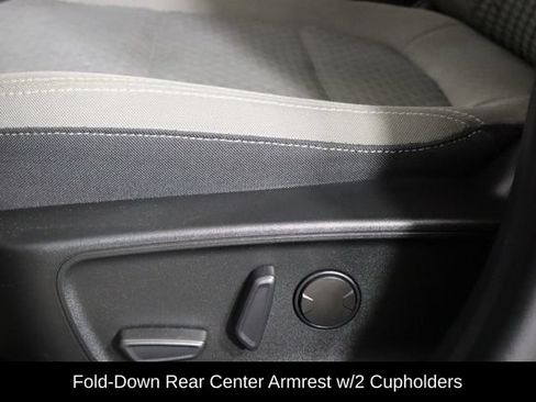 Used 2022 Ford Escape SE w/ SE Sport Appearance Package FWD image 23