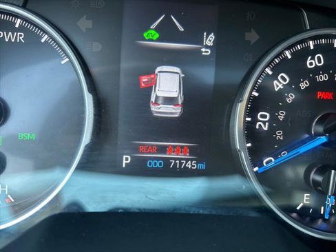 Certified 2022 Toyota RAV4 XLE w/ Convenience Package AWD/4WD image 17