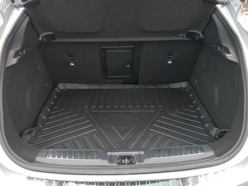 Used 2018 INFINITI QX30 AWD image 31