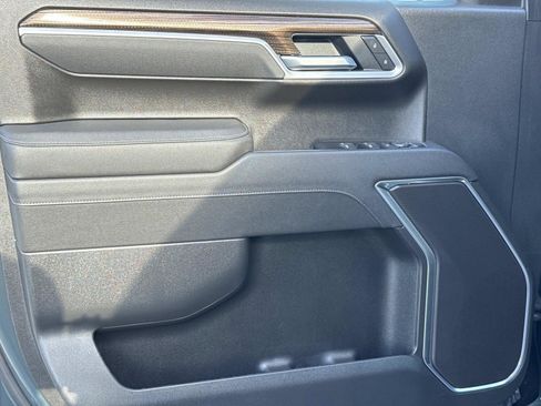 New 2026 Chevrolet Silverado 1500 LT image 8