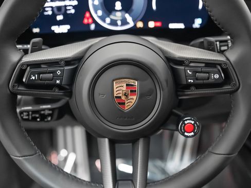 Used 2025 Porsche 911 Carrera 4 GTS image 16