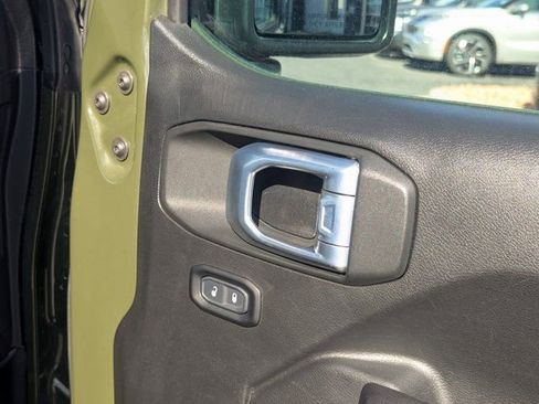 Used 2021 Jeep Wrangler Unlimited Willys image 32