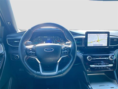 Used 2024 Ford Explorer ST-Line w/ Class IV Trailer Tow Package image 22