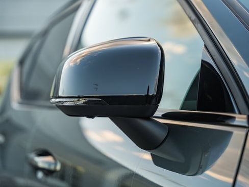 New 2026 Volvo XC40 B5 Ultra w/ Protection Package Premier image 15