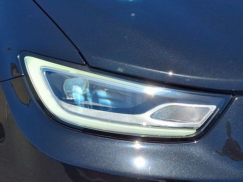 Used 2022 Chrysler Pacifica Pinnacle AWD/4WD image 10