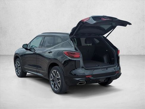 Used 2023 Chevrolet Blazer RS w/ Driver Confidence II Package FWD image 9