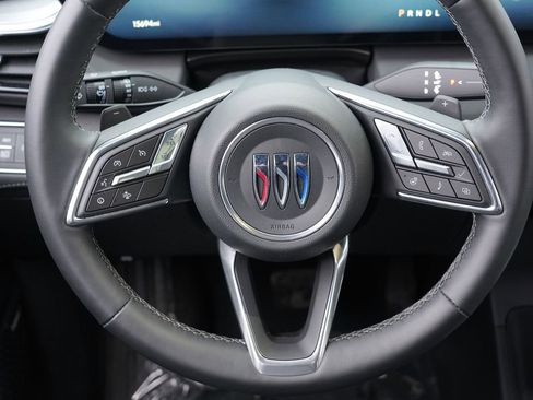 Used 2025 Buick Enclave Preferred image 23