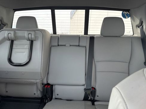 Used 2023 Honda Ridgeline RTL image 11