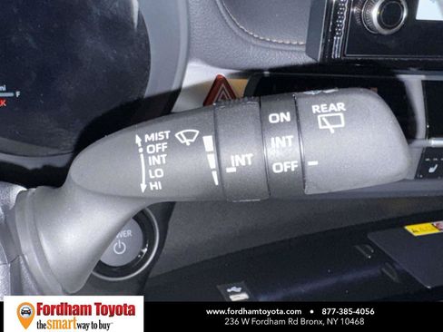 Used 2026 Toyota Sienna Limited AWD/4WD image 24