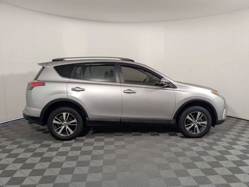 Used 2018 Toyota RAV4 XLE FWD image 4