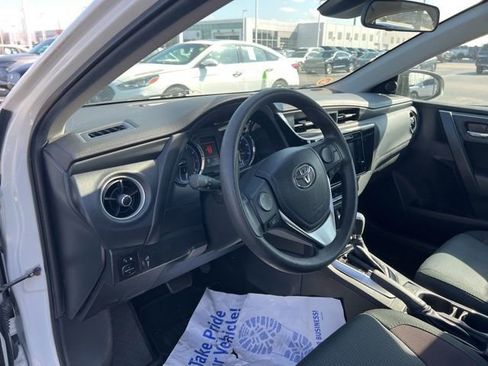 Used 2019 Toyota Corolla LE image 9