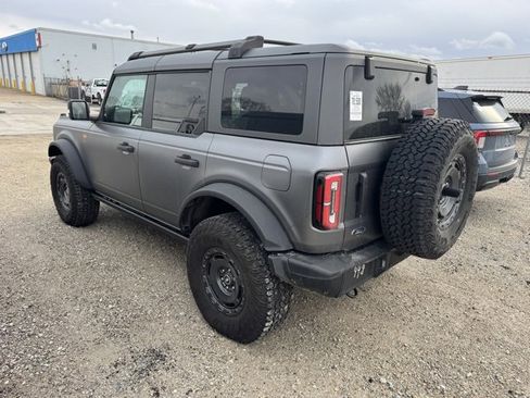 Used 2025 Ford Bronco Badlands w/ Sasquatch Package image 3