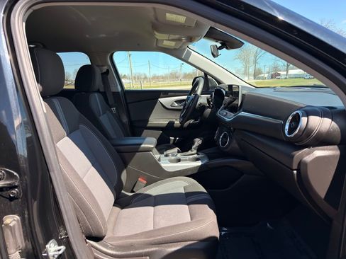 Used 2023 Chevrolet Blazer LT w/ Midnight/Sport Edition image 31